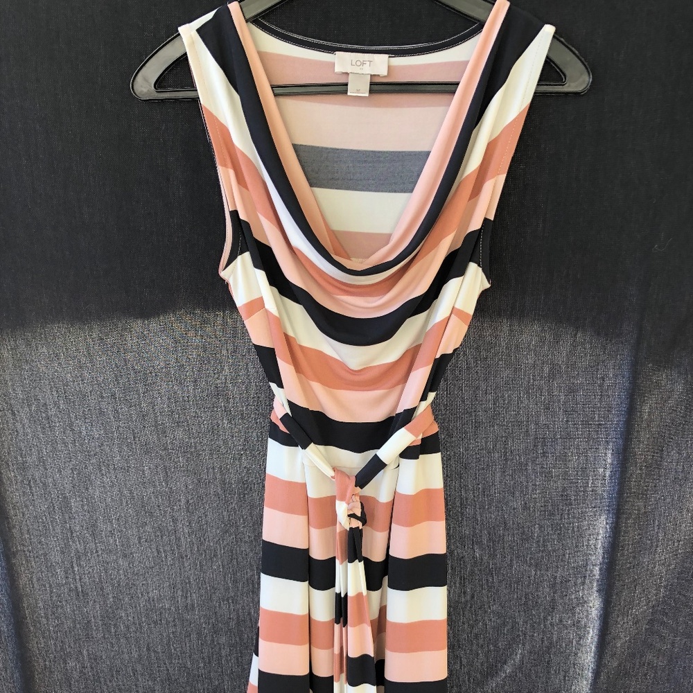 Gorgeous Loft Sleeveless dress